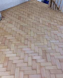 a picture of a floor 7