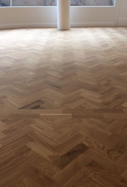 a picture of a floor 7